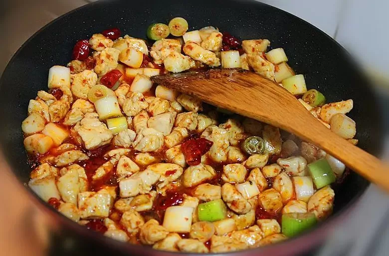 鸡排营养价值 明明是鸡身上最值得吃的肉,却总被人说柴,看完赶紧给它道歉